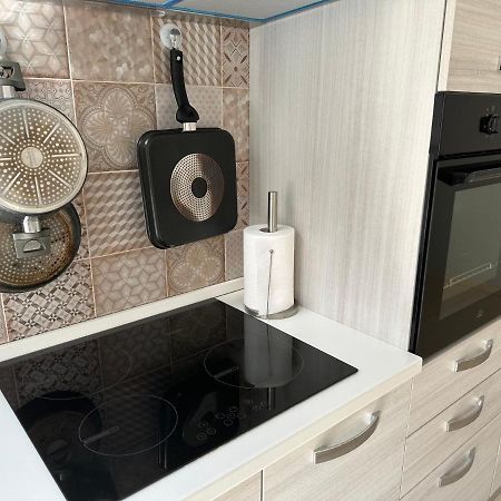 Appartement Grande Stanza Matrimoniale In Palazzo Signorile à Mirandola Extérieur photo