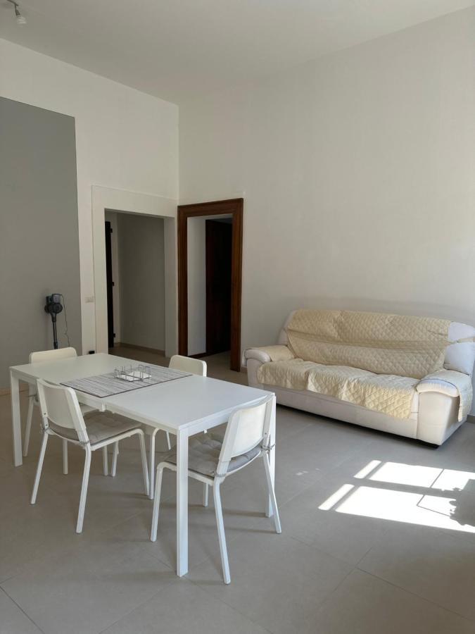 Appartement Grande Stanza Matrimoniale In Palazzo Signorile à Mirandola Extérieur photo